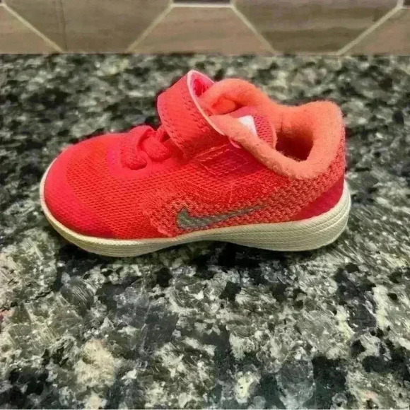 Nike Free Rn Toddlers Style size 4C - Picture 4 of 9